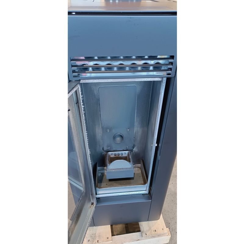 Modèle d’occasion – Poêle à granulés étanche – FIREMATIC C12 11.6 kW – Image 5